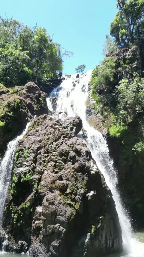 Cachoeira na região do Lago Lumini