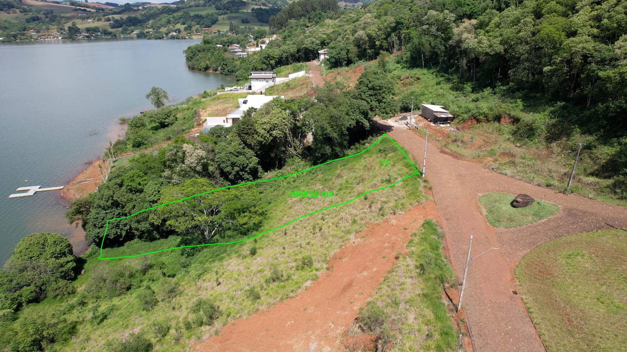 Vista aérea de uma opção de lote no Lago Lumini